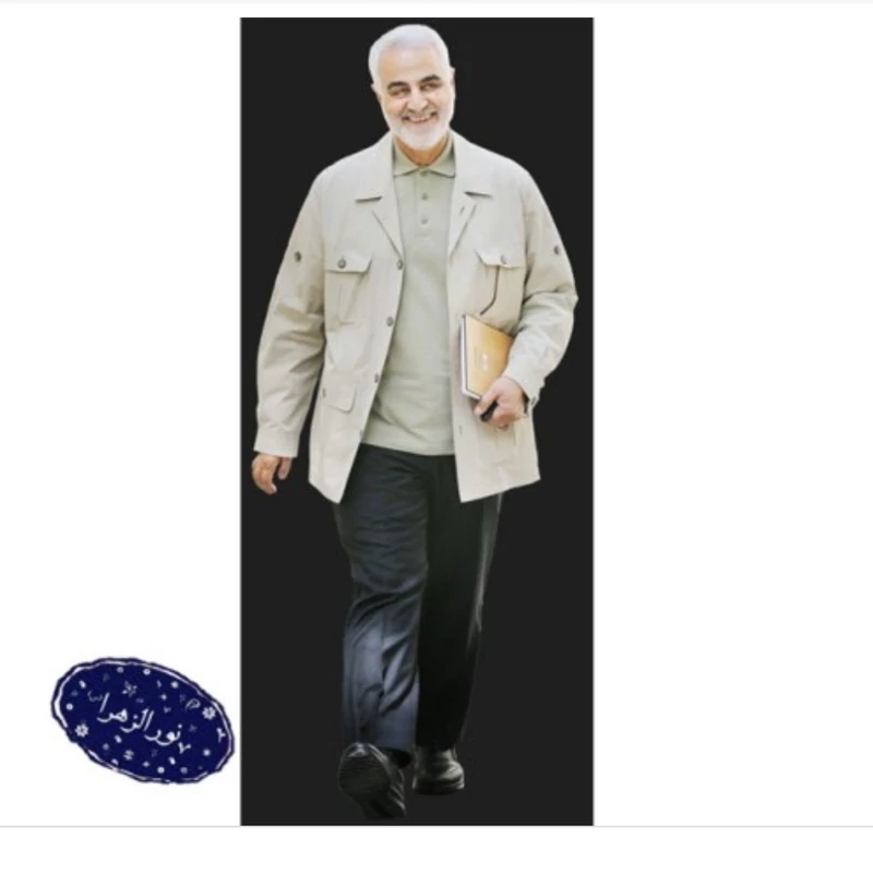 ماکت نمایشگاهی شهید حاج قاسم سلیمانی در لباس شخصی 2