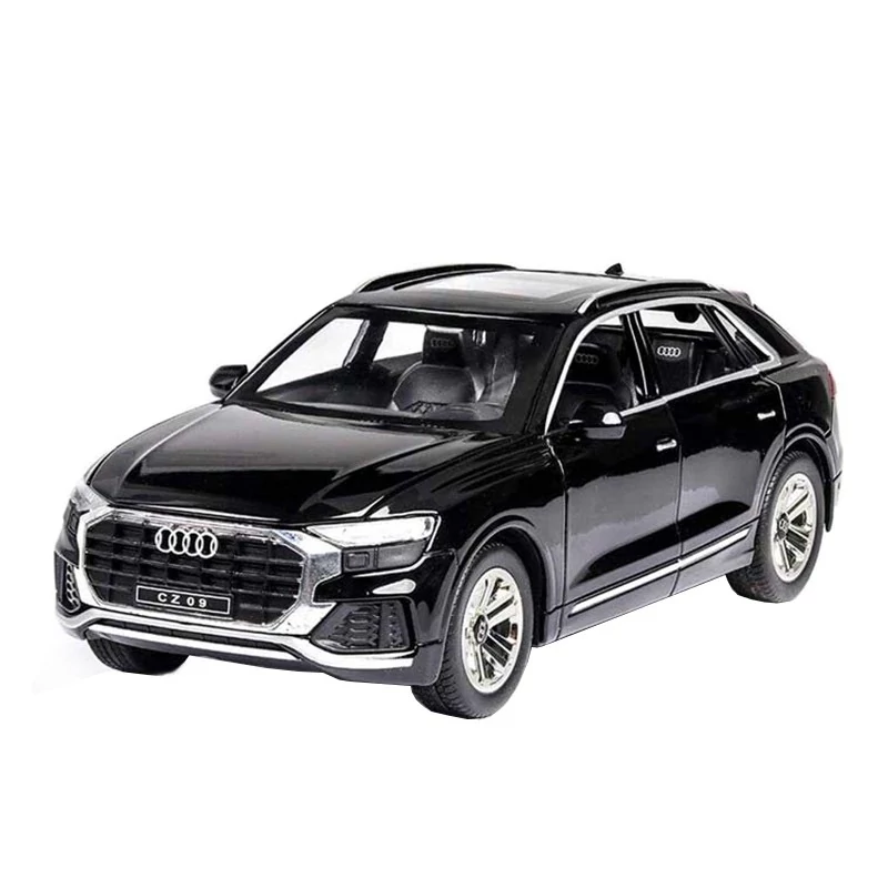 ماکت فلزی  آئودی AUDI Q8 موزیکال چراغدار ماشین فلزی اسباب بازی
