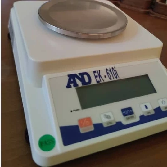 ترازو 610گرم دقت یک صدم طلا زعفران نقره آزمایشگاه AND مدل EK610i دو نمایشگر