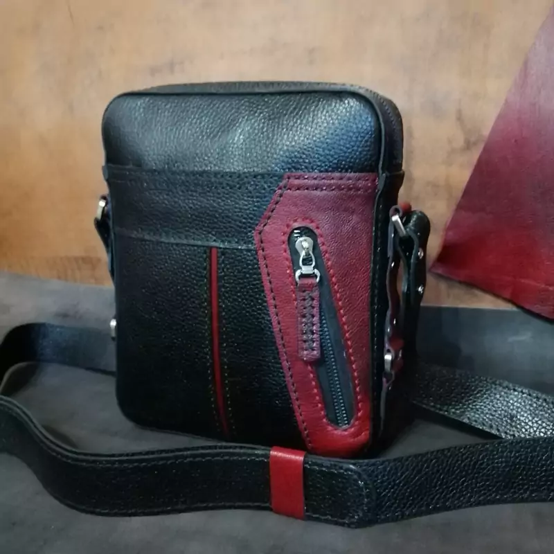 کیف رودوشی چرم طبیعی دست دوز   پریا     کد  pmb 811 عسلی آماده ارسال