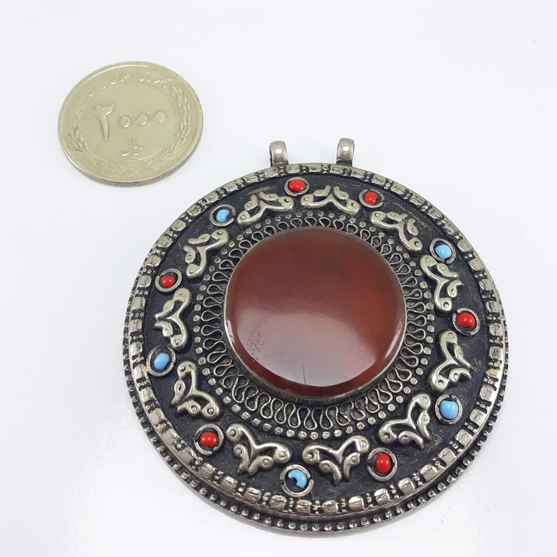 گردنی ورشو قدیمی با سنگ عقیق معدنی