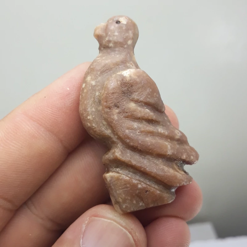 مجسمه سنگی عقیق پرنده معدنی