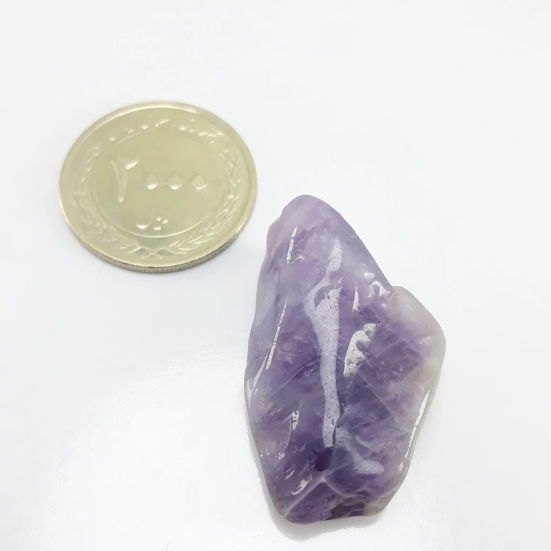سنگ راف سوراخ دار آماتیست معدنی رگه دار و بسیار خوشرنگ و زیبا