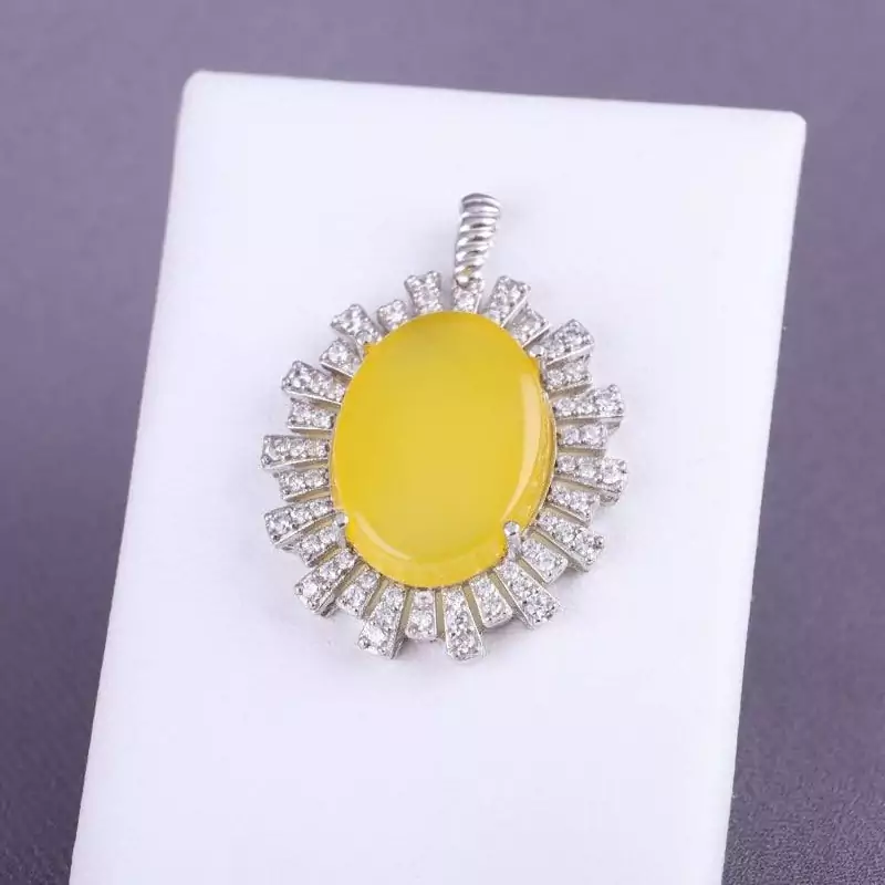 مدال عقیق اصل ( تو گردنی شرف الشمس ) کد 320