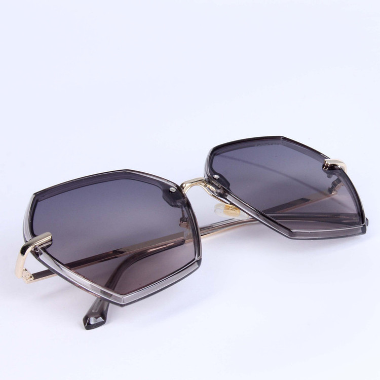 عینک آفتابی چند ضلعی کد E-069