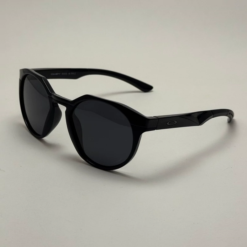 عینک آفتابی پلاریزه اوکلی Oakley گرد مشکی کد WG 83117