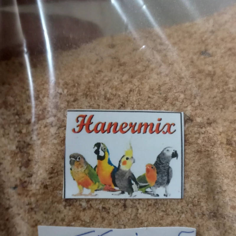 آرد سوخاری 500گرمی مخصوص پرندگان