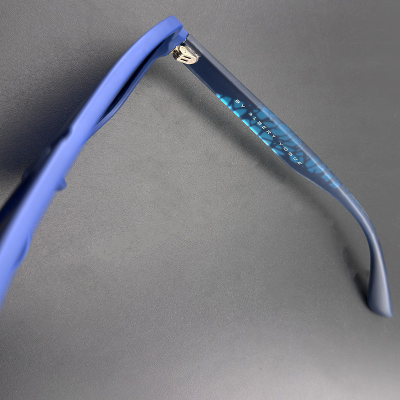 عینک آفتابی ویفرر مردانه آلبرت وگ مدل TR3386C247-P16 Polarized Avantgarde Visionary