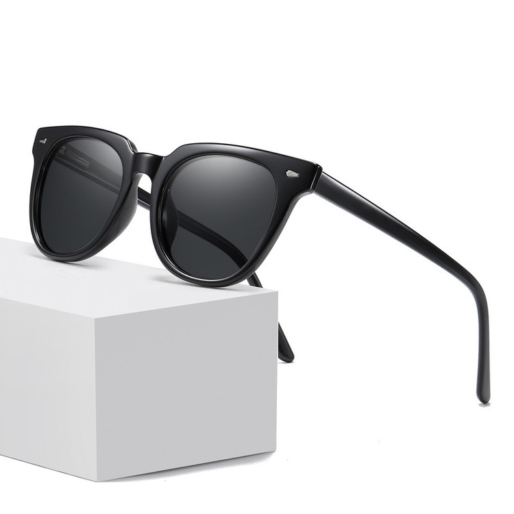 عینک آفتابی آلبرت وگ مدل TR3361C02-P20 Polarized Obsidian Onyx