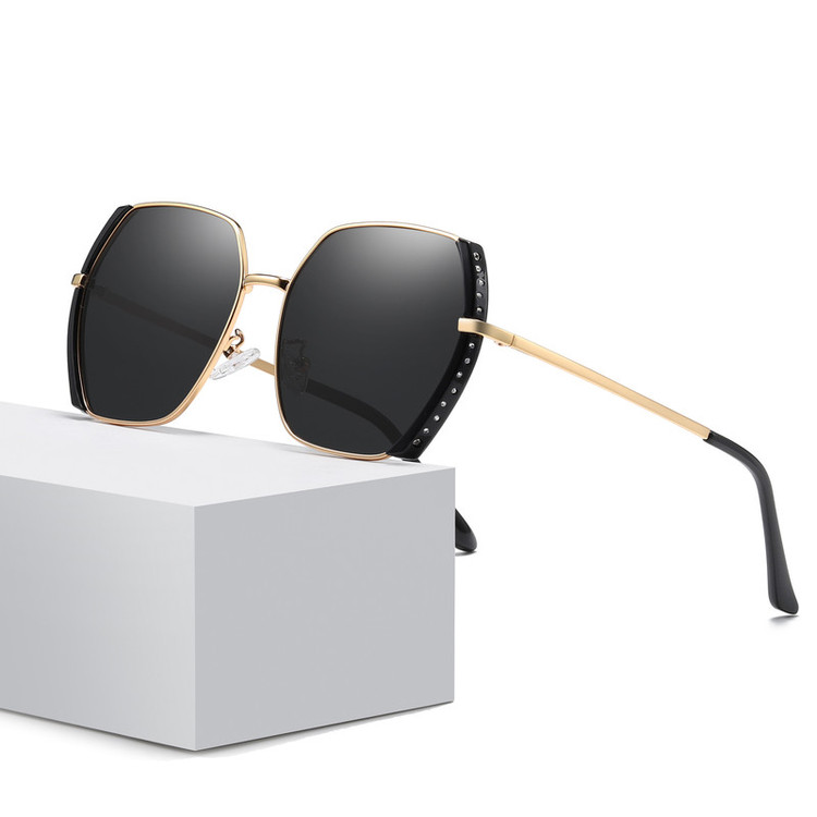 عینک آفتابی زنانه مدل 2229T1 Polarized Aura Onyx