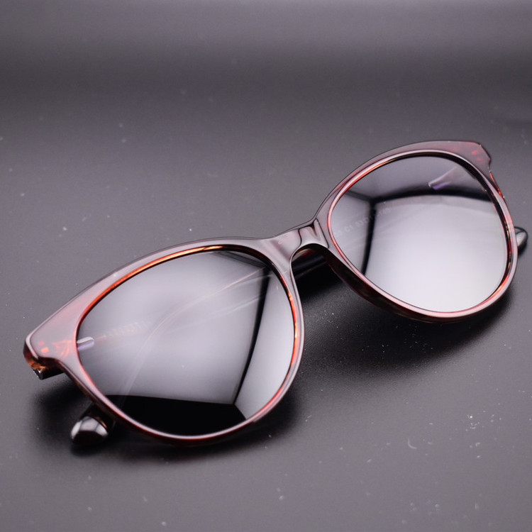 عینک آفتابی مدل TYP055C1 Acetate Burgundy Maroon