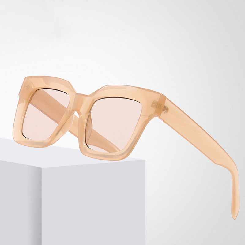 عینک آفتابی زنانه مدل Z77013 Creamy Semi Transparent