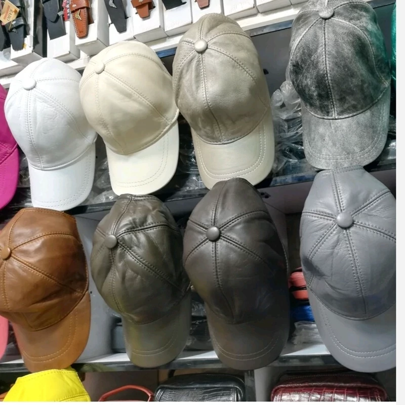 کلاه چرم.چرم طبیعی.نانوک چرم.کلاه چرم طبیعی کلاه چهار فصل  کلاه وارداتی.کلاه چرم طبیعی.کلاه نقابدار.کلاه گپ.