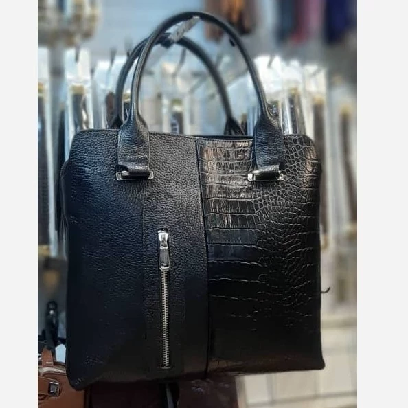 کیف زنانه چرم طبیعی گاوی باضمانت نامه کتبی.کیف چرم.کیف زنانه مجلسی.کیف زنانه رسمی.کیف اداری زنانه.کیف زنانه چرم طبیعی.
