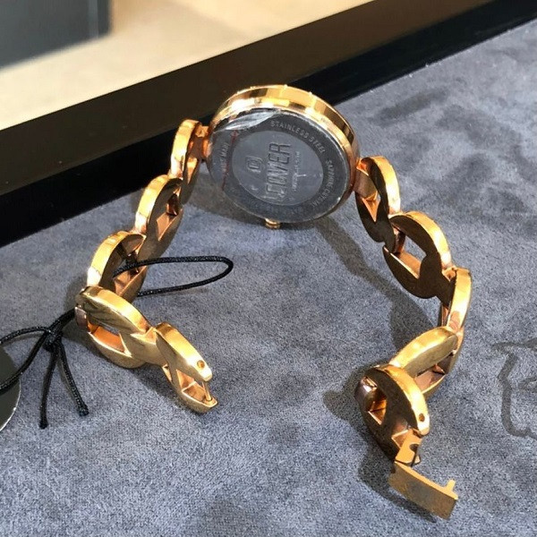ساعت مچی عقربه ای زنانه کاور مدل CO187.05