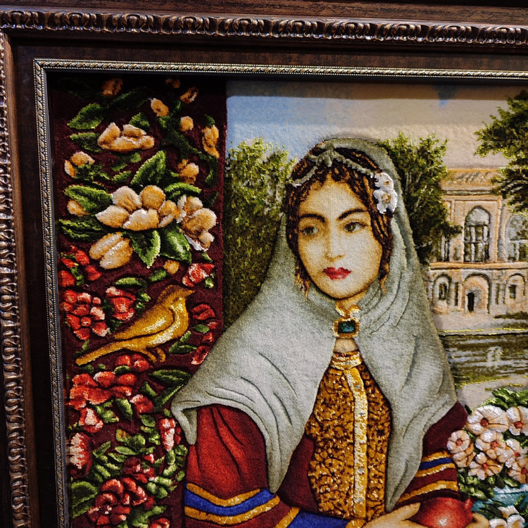 تابلو فرش دستبافت طرح دختر قاجار مدل RAR40