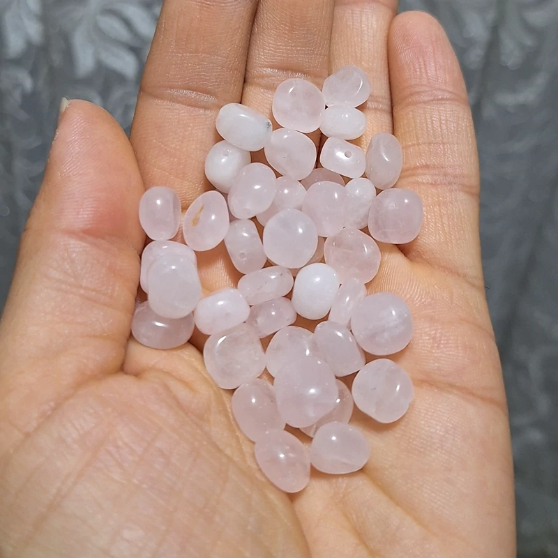 رزکوارتز رز کوارتز مهره رزکوارتز  رز کوارتز تامبلر درشت قیمت برای یک گرم مهره درج شده حداقل خرید دو گرم می باشد