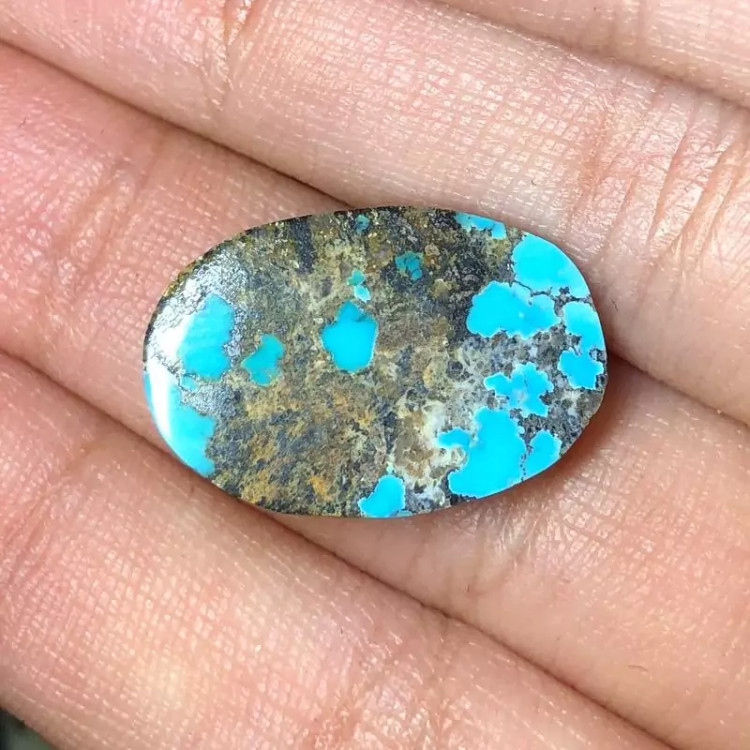 نگین فیروزه نیشابوری کاملا طبیعی بسیار فاخر محشر با طرح خاص و ویژه کد 243