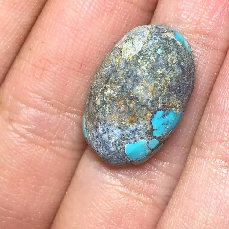نگین فیروزه نیشابوری کاملا طبیعی بسیار فاخر محشر با طرح خاص و ویژه کد 243