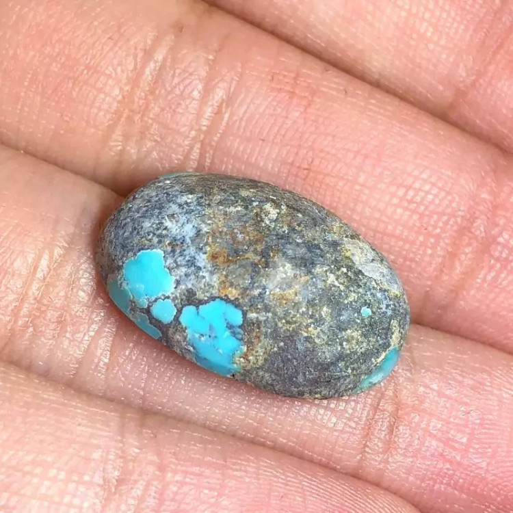 نگین فیروزه نیشابوری کاملا طبیعی بسیار فاخر محشر با طرح خاص و ویژه کد 243