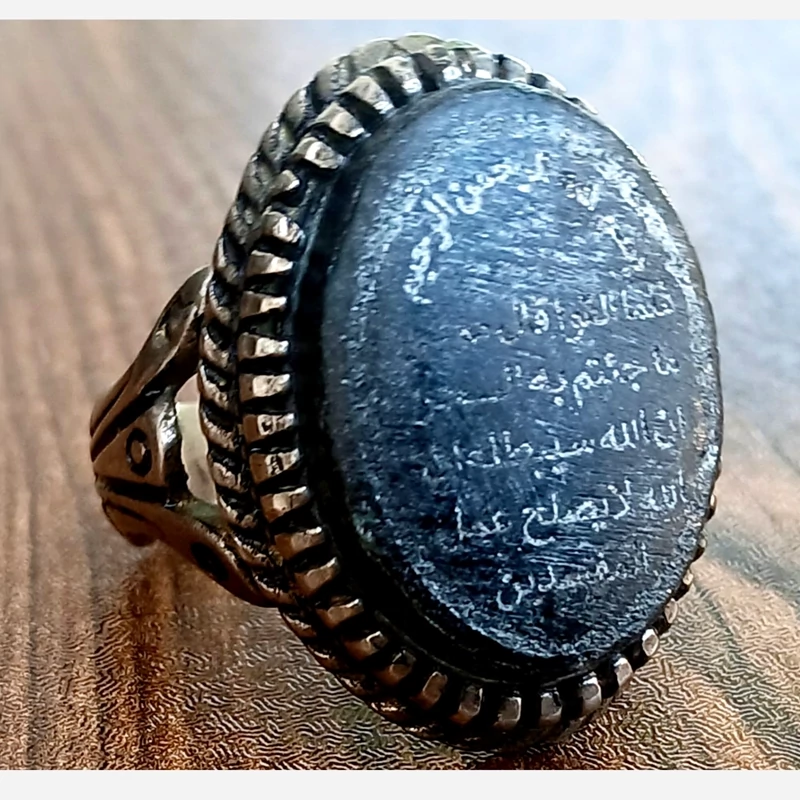 انگشتر یشم سیاه