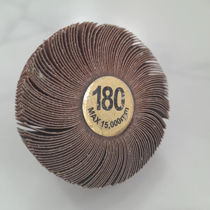 سمباده چتری سایز 80 گرید 180  قطر 8 سانت