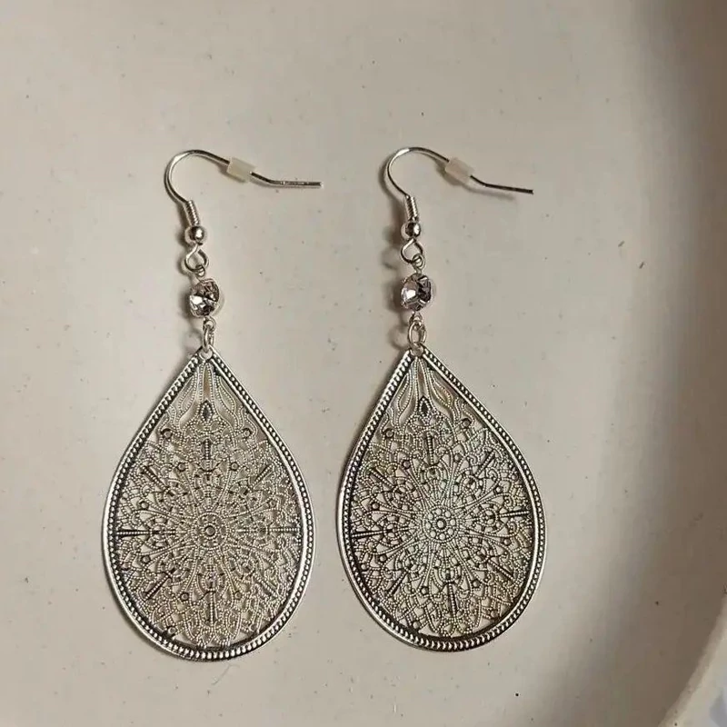 گوشواره توری وارداتی طرح اشک
