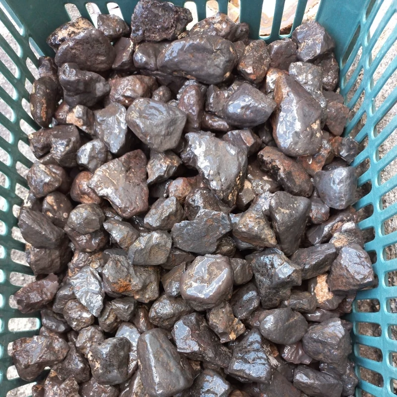 سنگ آهن مگنتیت