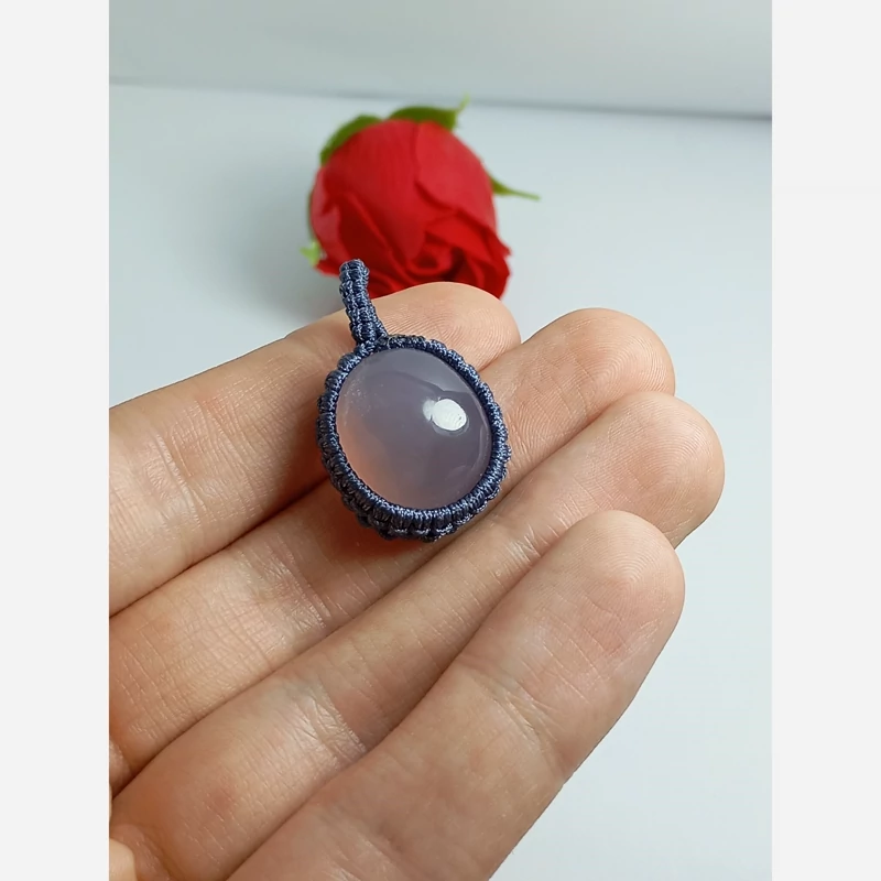 مدال گردنبند سنگ عقیق سوسنی طبیعی دستبافت