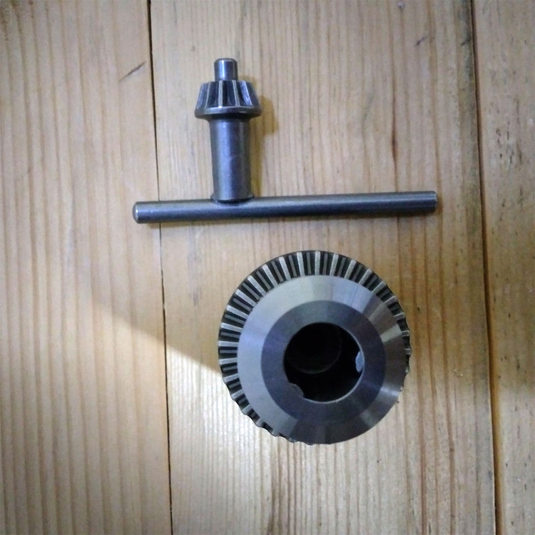 سه نظام دریل ای تی سی مدل 1.5-13mm سایز 13میلیمتر به همراه آچار سه نظام
