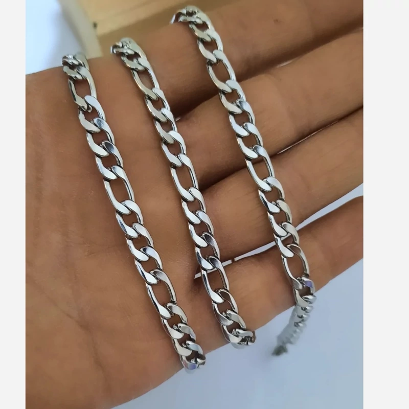 زنجیر فیگارو استیل رنگ ثابت و کاملا طرح نقره