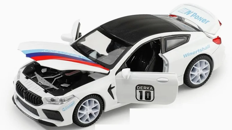 ماکت فلزی ماشین  بی ام و جی تی BMW M8 GTR مقیاس 132 با درب بازشو و سیستم عقبکش