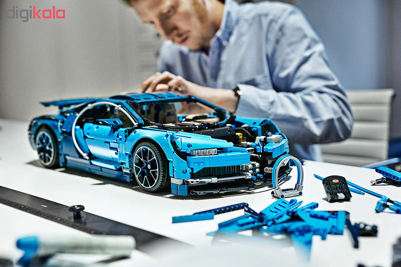 لگو سری Technic مدل Bugatti Chiron کد 42083