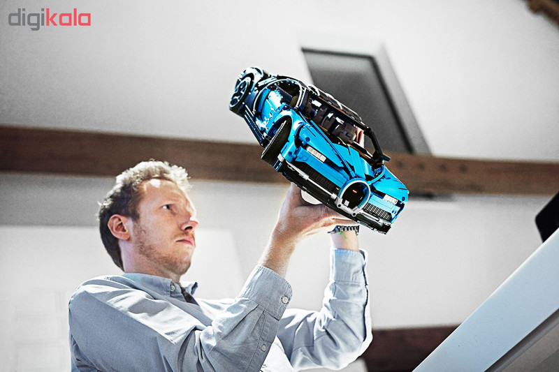 لگو سری Technic مدل Bugatti Chiron کد 42083