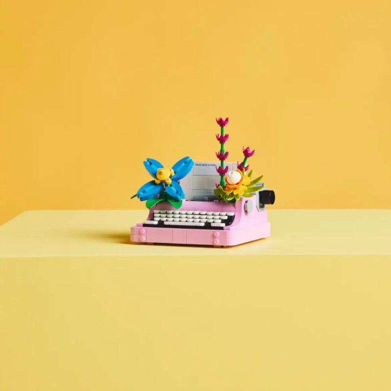 لگو سری کریتور مدل Typewriter with Flowers کد 31169