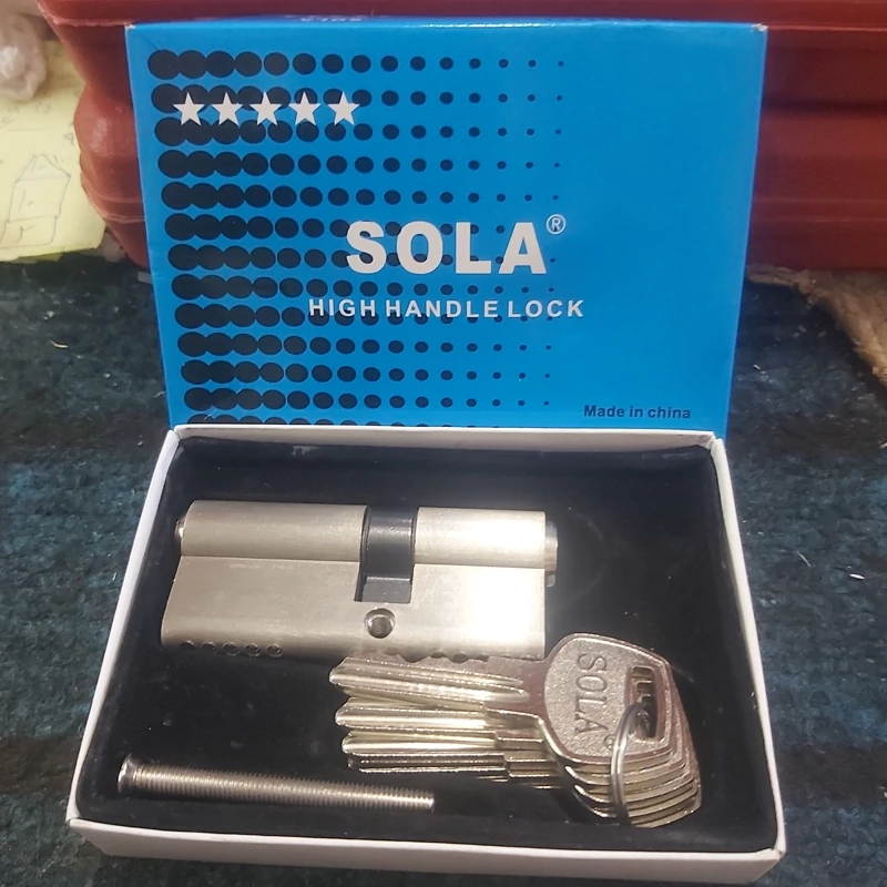 سیلندر قفل مغزی 7سانتی 5کلید دوشیار برنجی سولا SOLA (پس کرایه)