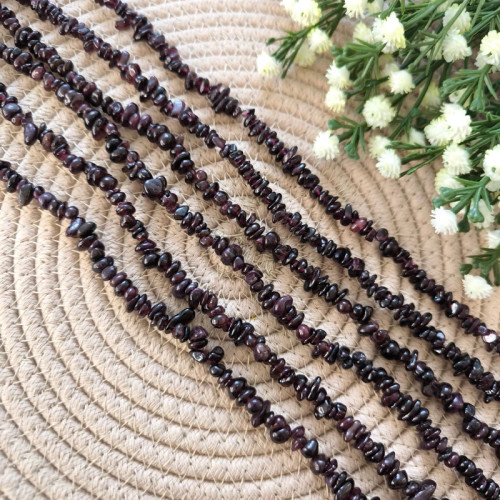 سنگ شکسته (راف) گارنت