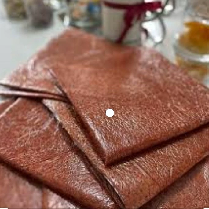 لواشک طعم زغال اخته طبیعی محلی فدک (750 گرم)