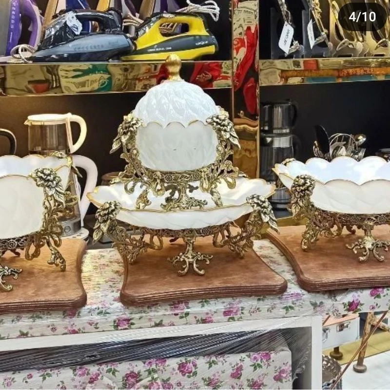 سرویس پذیرایی چهار پارچه پایه برنزی با کیفیت بی نظیر بسته بندی عالی ارسال با باربری وتیپاکس و پست به انتخاب مشتری