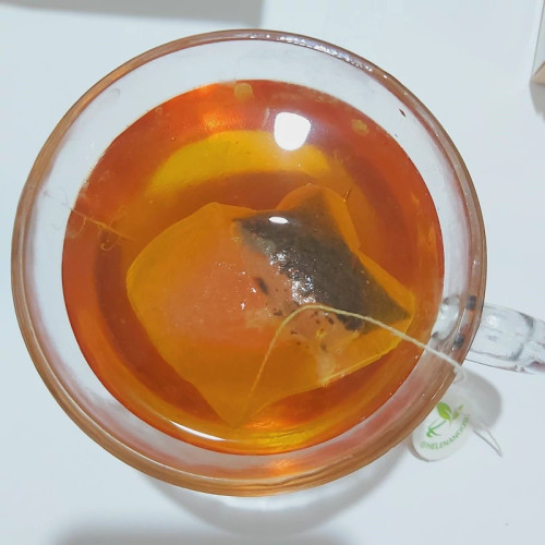 چای زعفران ویژه 30 عددی کیسه ای هلنانوش