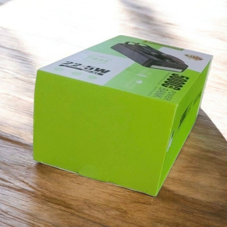 پاوربانک 22.5 وات مدل 50000 22.5w-fast ظرفیت 50000 میلیآمپرساعت به همراه دو کابل متصل USB-C و لایتنینگ