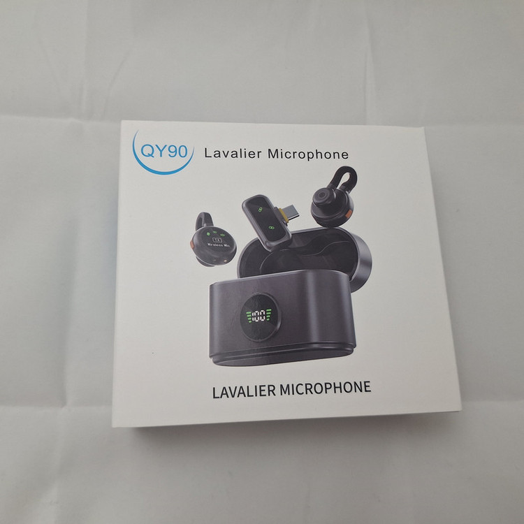 ست میکروفون بی سیم مدل QY90 با درگاه اتصال تایپ سی و لایتنینگ