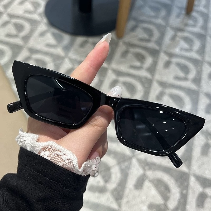عینک آفتابی زنانه uv400 برند Kitty-Cute +دستمال نانو مخصوص+ ارسال رایگان