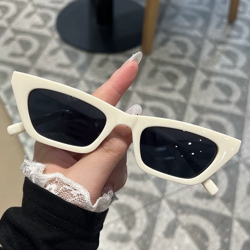 عینک آفتابی زنانه uv400 برند Kitty-Cute +دستمال نانو مخصوص+ ارسال رایگان
