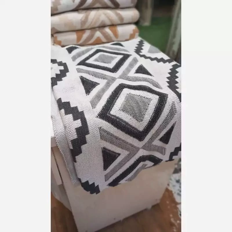 شال مبل پانچ منگوله دار