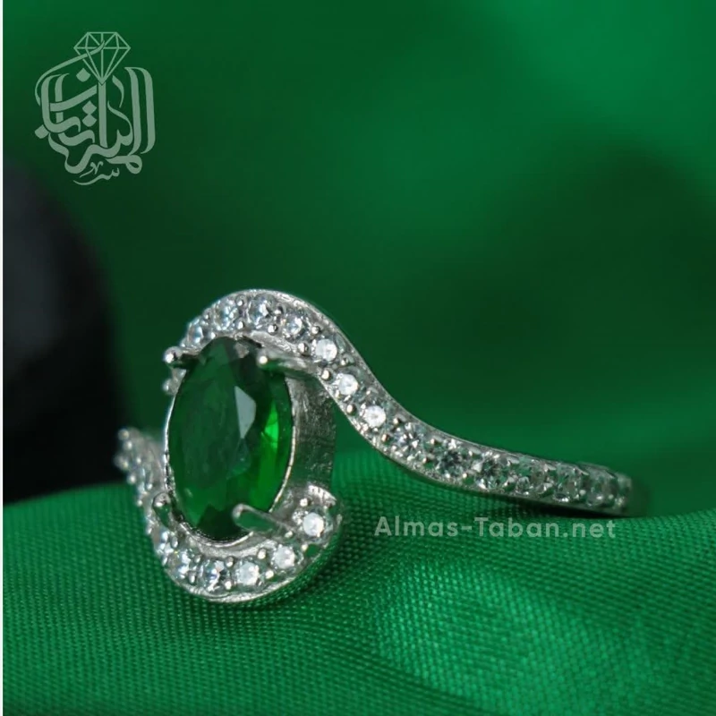 انگشتر زنانه سنتاتیک سبز کد 688