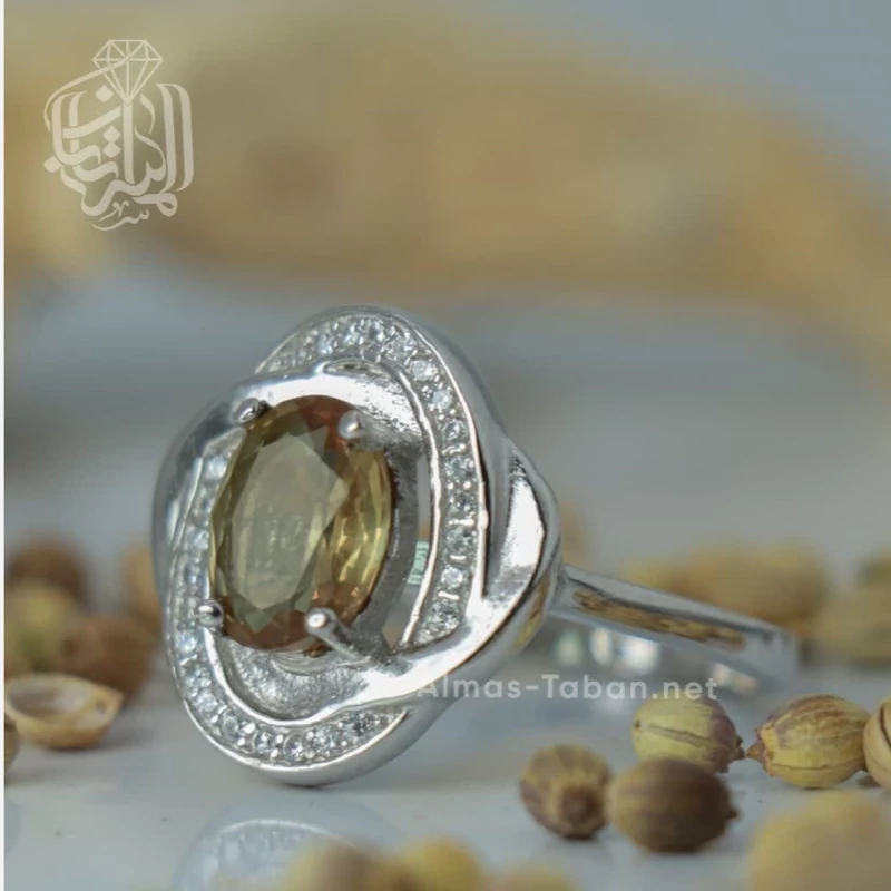 انگشتر زنانه الکساندریت کد 684