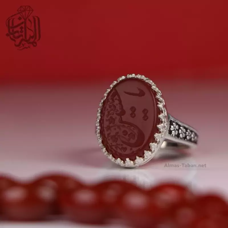 انگشتر نقره زنانه با عقیق سرخ منقش به ذکر شریف یا حسین کد541