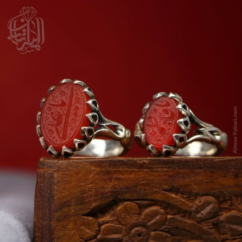 ست انگشترهای زنانه و مردانه عقیق سرخ منقش به اذکار شریف یا علی و یا فاطمه کد2313