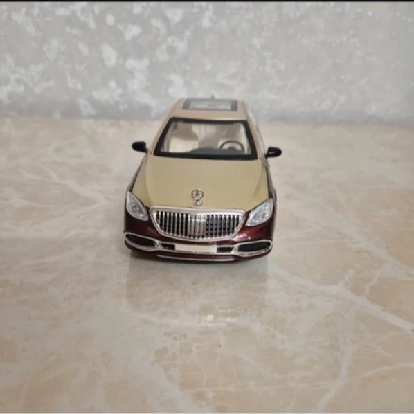 اسباب بازی ماشین فلزی مرسدس بنز اس 600 میباخ دودزا ماکت ماشین فلزی Mercedes Benz S600 MAYBACH کرم قرمز